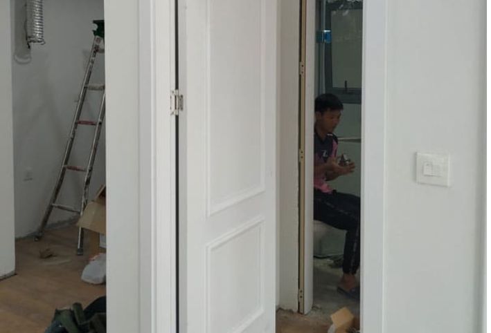 Chi phí lắp đặt và vận chuyển cửa nhựa Composite tại Hà Nội