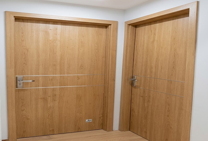 CỬA NHỰA COMPOSITE GIÁ BAO NHIÊU 1 BỘ